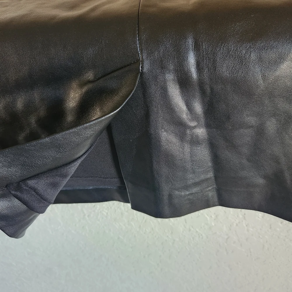 🔥NWOT Faux Leather Pencil Wiggle Skirt Vegan Size 2P - Picture 8 of 10